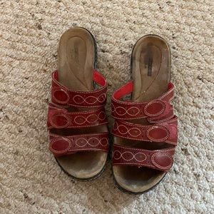 Red Clark’s 8W adjustable sandals